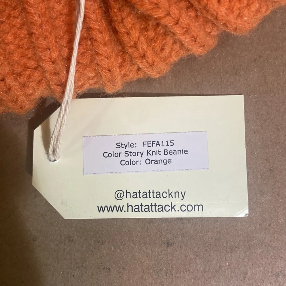 Hat Attack Revolve Color Story Knit Beanie‎ Acrylic Cozy Comfy Warm Orange NWT